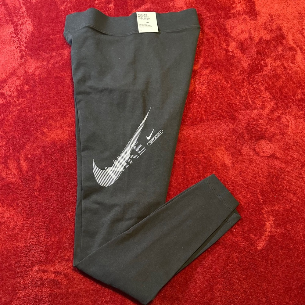 Nike Womens Sportswear High Rise 7/8 Length Leggings Black DR5617-010 Size M